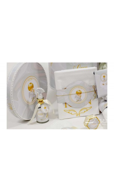 Trusou de botez cu ingeri si broderie personalizata aurie si pattern marble crem mint 39